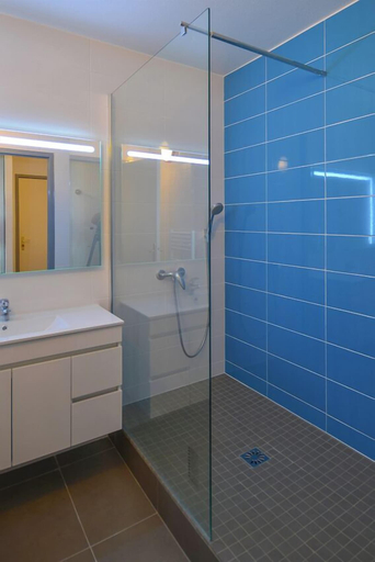 Bathroom 3, VVF Résidence Saint-Cyr-sur-Mer, Var