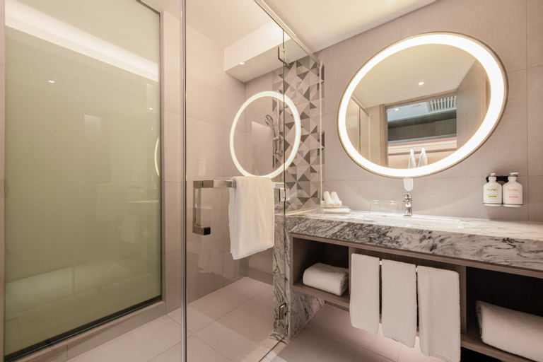 Bathroom 7