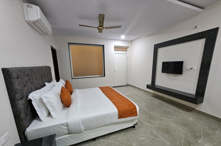 Bedroom 2, Hotel The Grand, Karauli