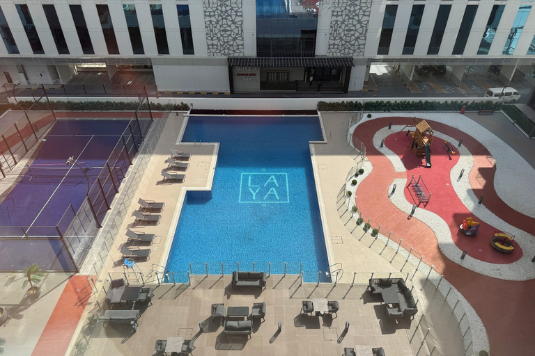 Pool, Shining studio in Laya Heights, Dubai