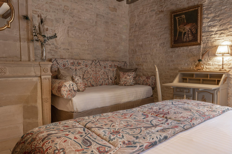 Bedroom 12
