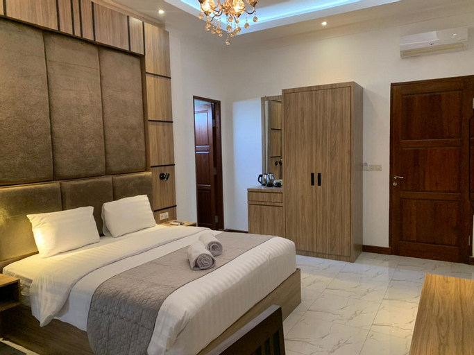 Bedroom 18