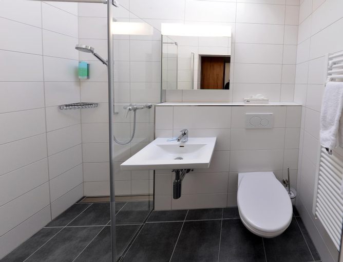 Bathroom 3