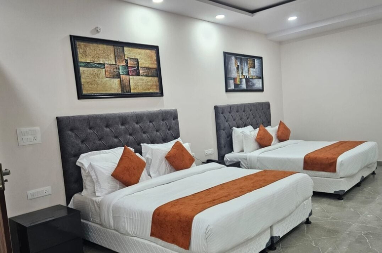 Bedroom 4, Hotel The Grand, Karauli