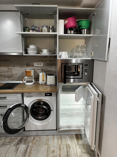 Others 5, Aki Gray Apartment Serene Oasis, Brasov