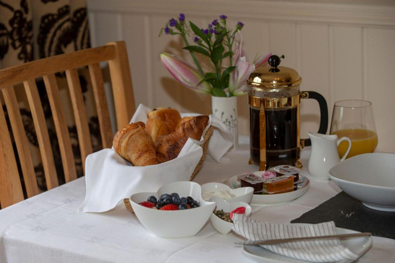Food & Drinks 4, Springburn Farmhouse, Highland