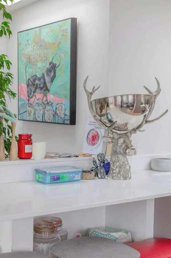Bathroom 2, Sleek & Spacious 2BD Flat - Clapham, London
