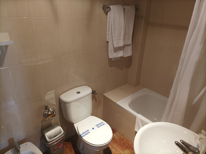 Bathroom 4