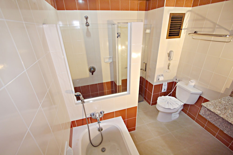 Bathroom 4, Lek Villa, Pattaya