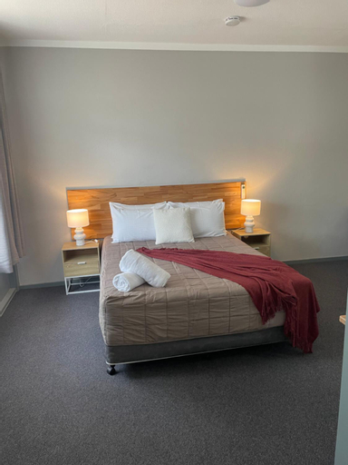 Bedroom 2, Dawson Motor Inn Motel, Lismore - Pt A