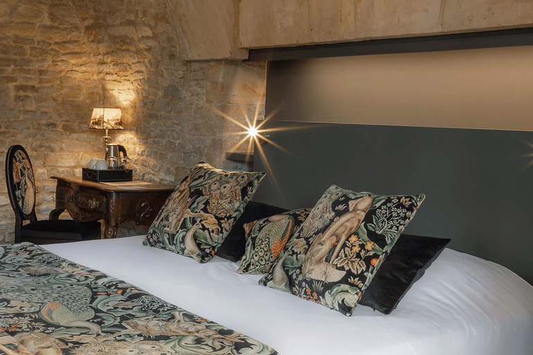 Bedroom 12