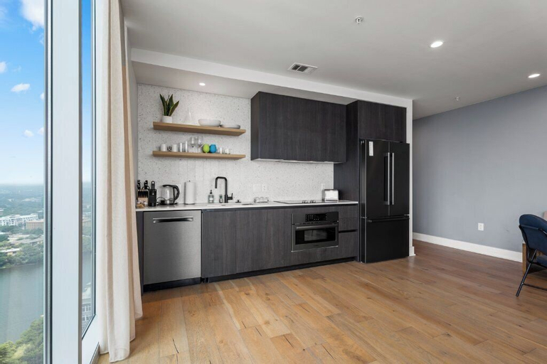 Dining Room 16