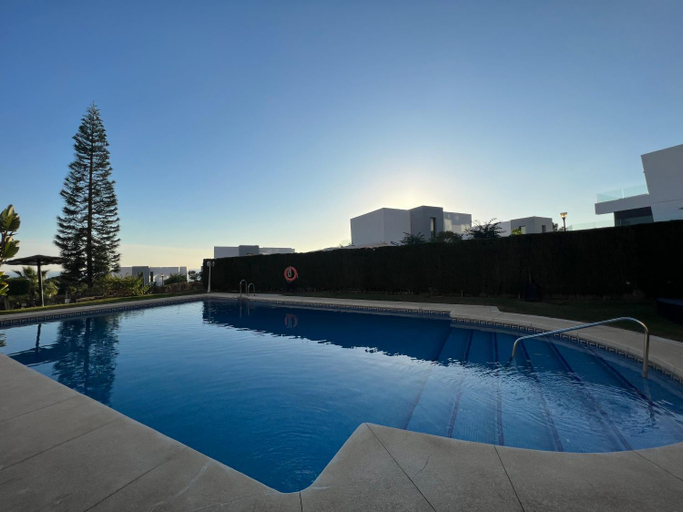 Sport & Beauty 2, Townhouse Marbella walking distance to the beach, Málaga