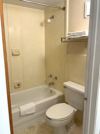 Bathroom 3, Royal Inn, Alachua
