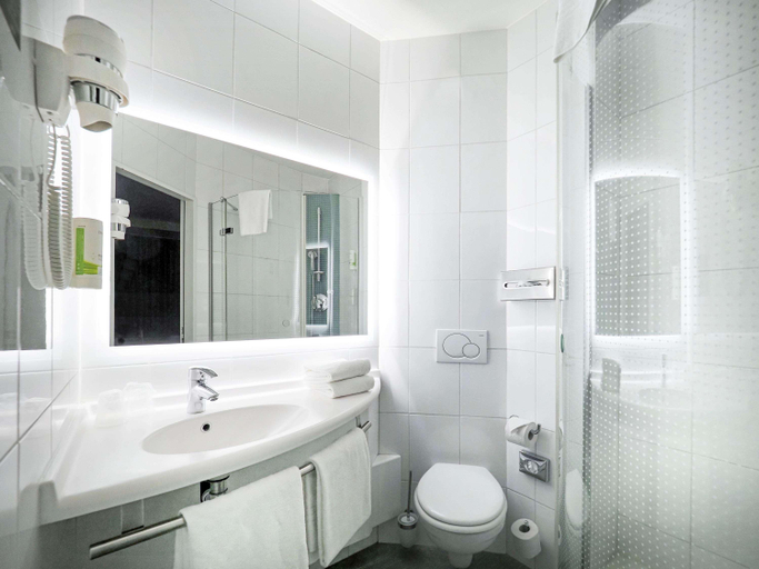 Bathroom 5
