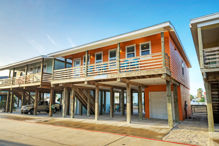 Exterior & Views 2, Captain Twig by Avantstay Getaway 3 Blocks From Beach, Nueces