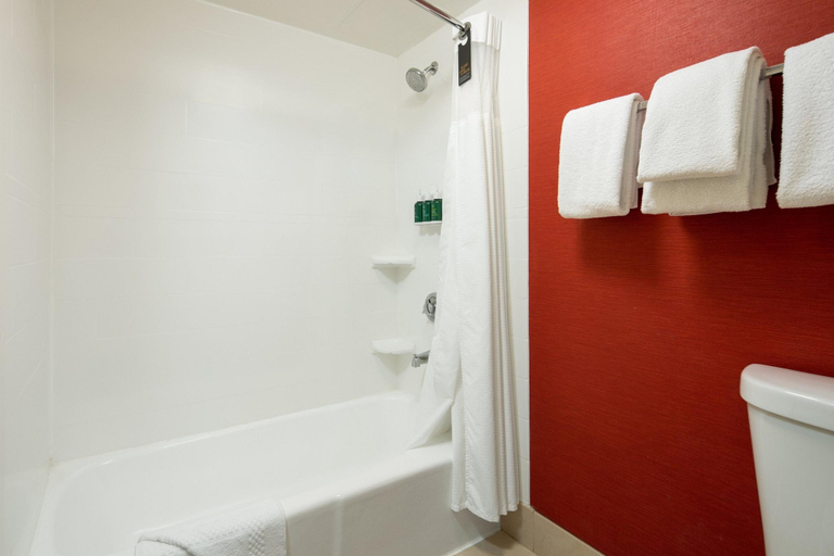 Bathroom 4, Courtyard by Marriott San Diego Sorrento Valley, San Diego