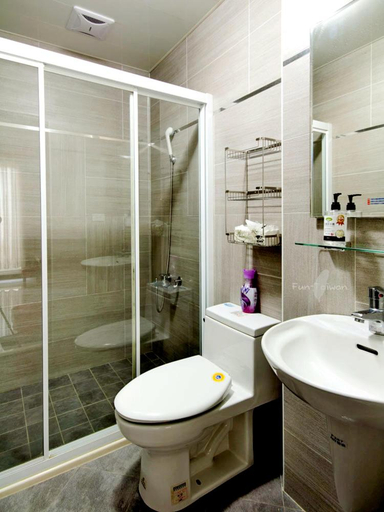Bathroom 2, Outingfun Bed and Breakfast 民宿登記編號1509, Yilan