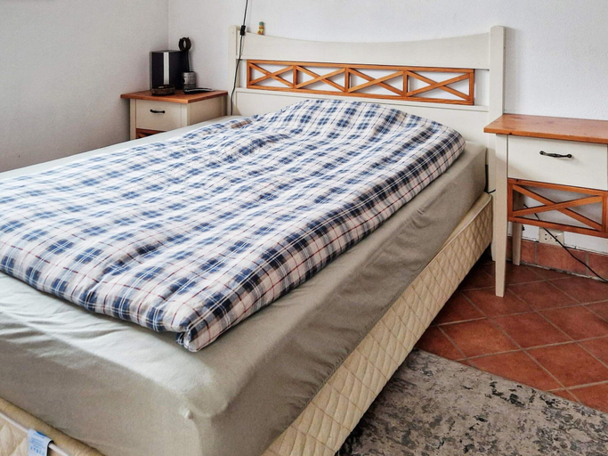 Bedroom 2, 9 Person Holiday Home in Tjodalyng-by Traum, Larvik
