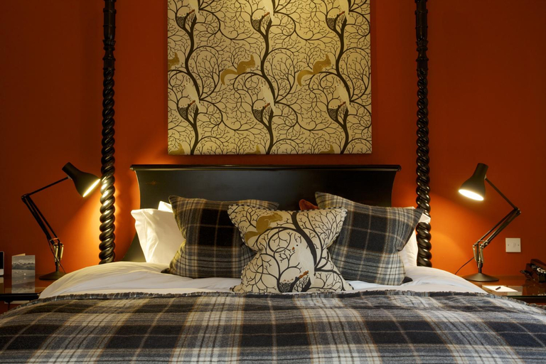Bedroom 3, The Hare & Hounds Hotel, Gloucestershire