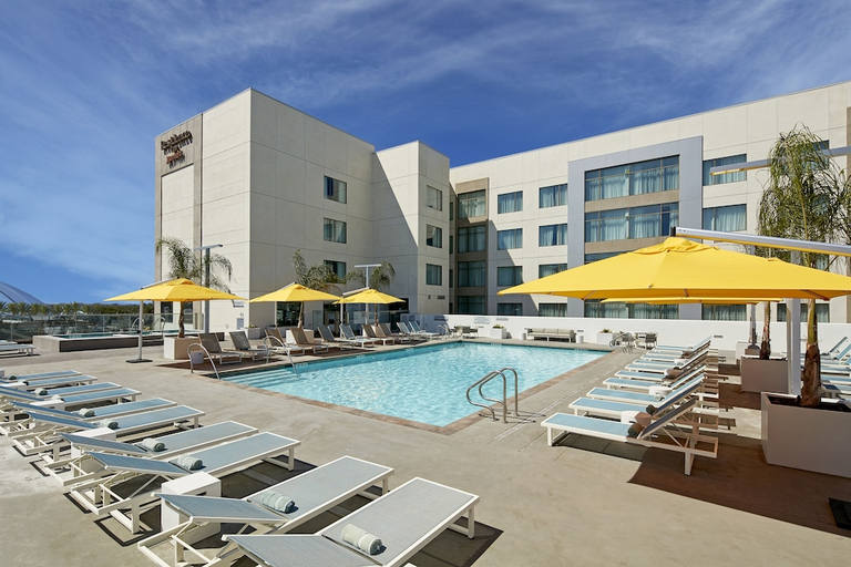 Sport & Beauty 5, Residence Inn By Marriott At Anaheim Resort Convention Center, Orange