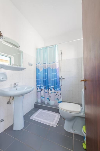 Bathroom 3, Crystal Blue Hotel, Barbati, Ionian Islands