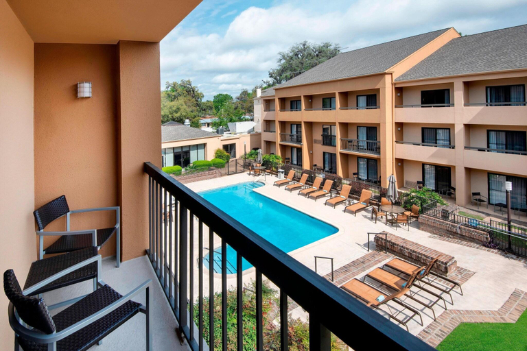 Exterior & Views 2, Courtyard Savannah Midtown, Chatham