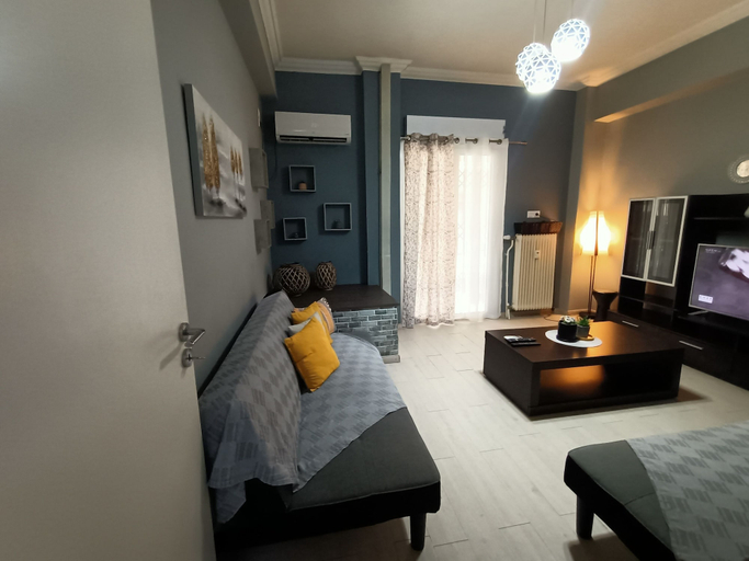 Bedroom 2, Couple's Escape, Attica