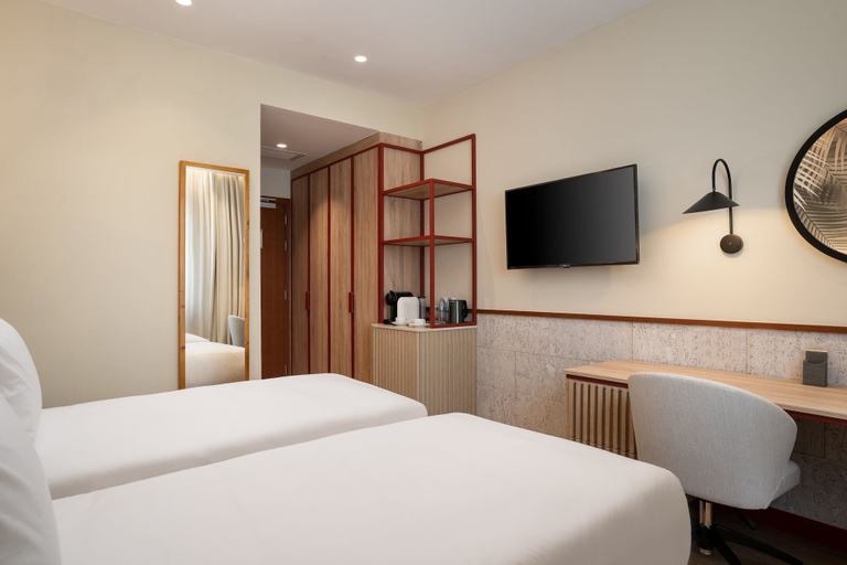 Bedroom 2, Protea Hotel Luanda, Maianga