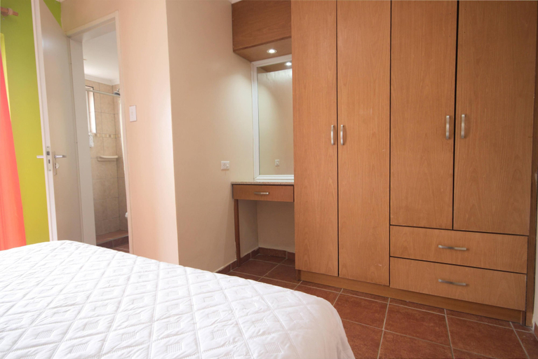 Bedroom 3, Punto di Oro Residences