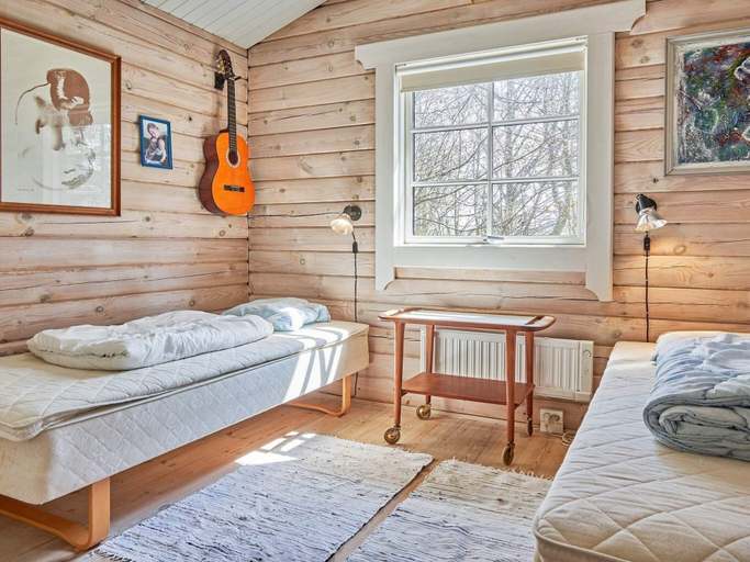 Room 3, 6 Person Holiday Home in Ronne, Bornholm
