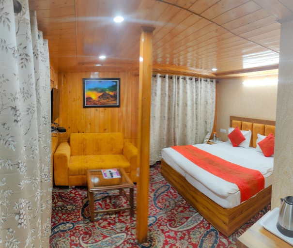 Bedroom 4, Sheesha Cottage, Udhampur