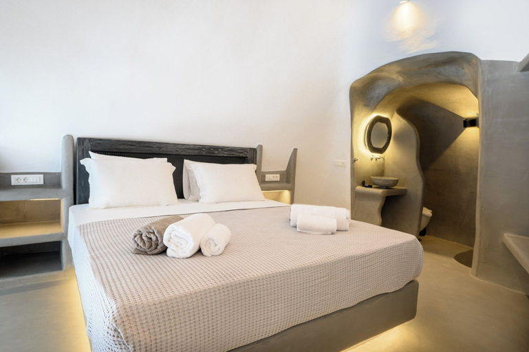 Bedroom 2, Deep Earth Villas, South Aegean