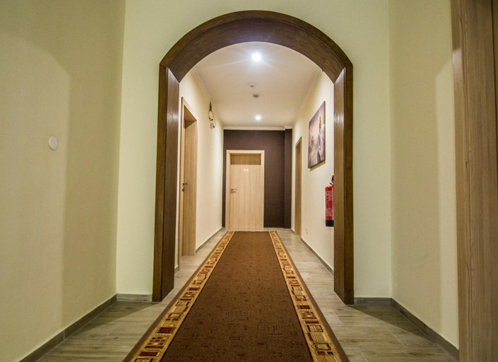 Others 5, Hotel Heisede, Hildesheim