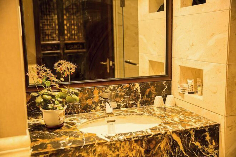 Bathroom 4, Great Gate Hotel, Ordos