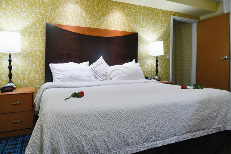 Bedroom 2, Fairfield Inn Hartford Airport, Hartford