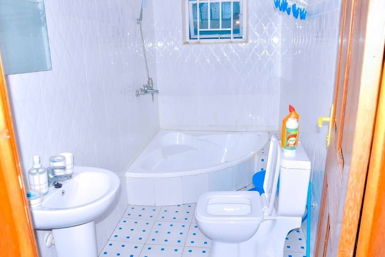 Bathroom 3, Kivu Sunset Apartment, Karongi
