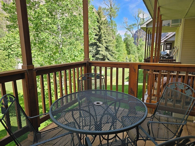 Cascade Three Bedroom Two Bath C07, Ouray