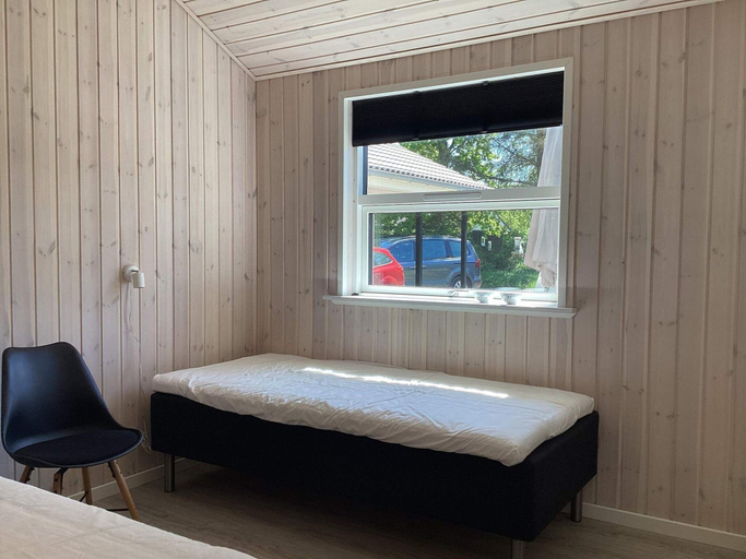 Room 4, 8 Person Holiday Home in Hals, Aalborg