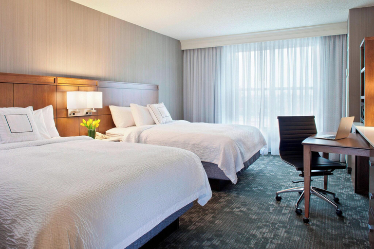 Bedroom 3, Courtyard by Marriott Pueblo Downtown, Pueblo