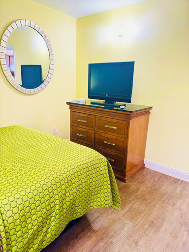 Bedroom 4, Classic Suites, Bradley