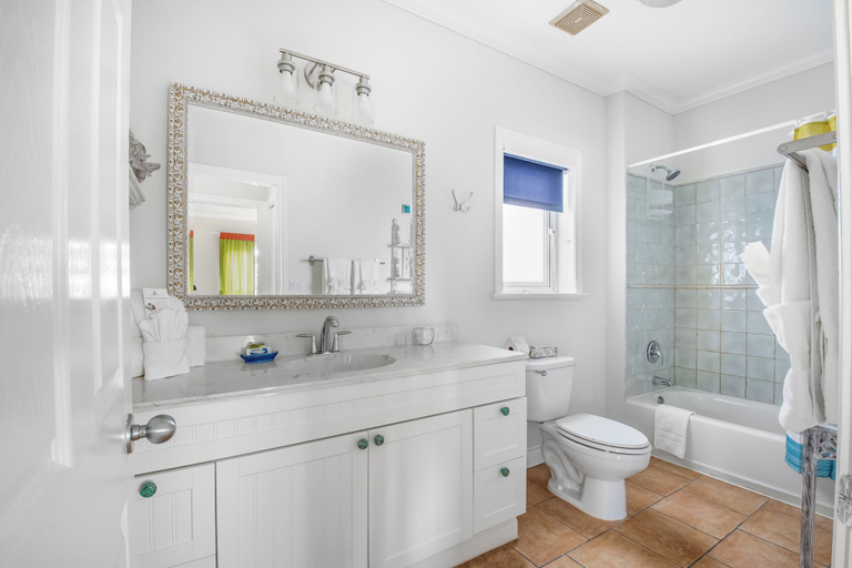 Bathroom 3, Pineapple Fields Boutique Condo Hotel