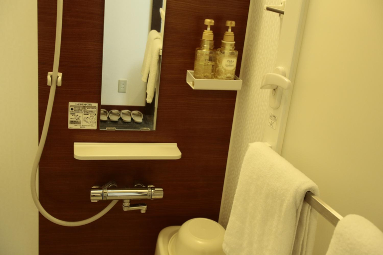 Bathroom 3