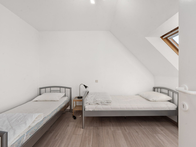Others 5, Beautiful Apartment Near Center, West-Vlaanderen
