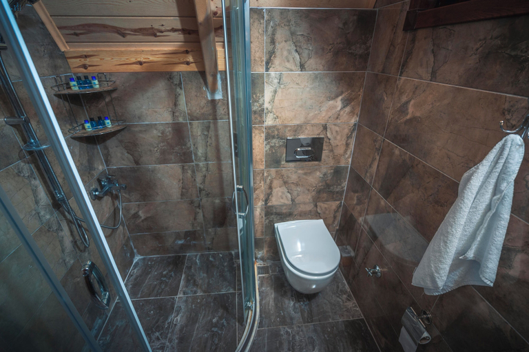 Bathroom 3, Kıyı Bungalov, Çamlıhemşin