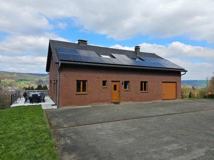 Others 2, Luxurious Cottage With Panoramic View of Stavelot, Liège
