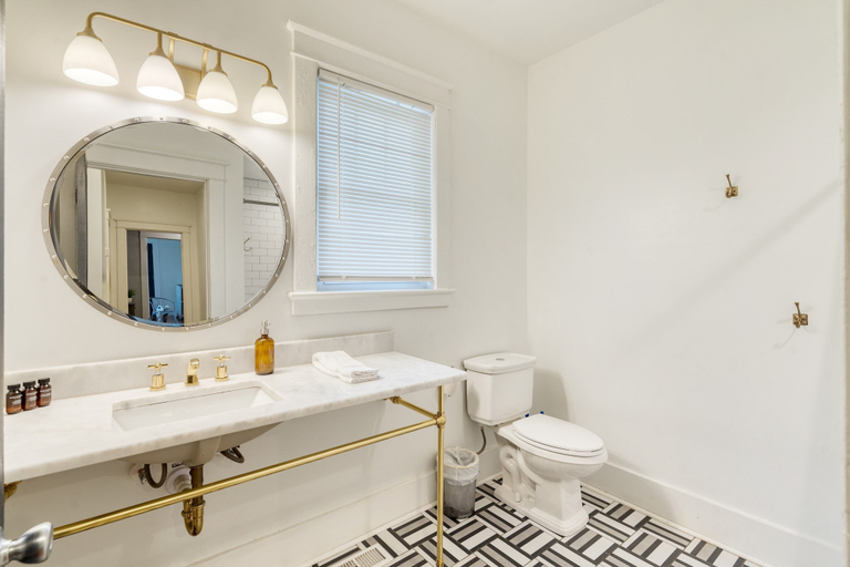 Bathroom 4, Heirloom by Avantstay Mins to Downtown Nashville, Davidson