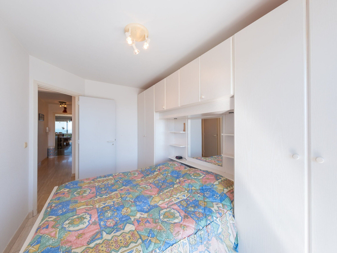 Bedroom 4, Bright Apartment With sea View, West-Vlaanderen