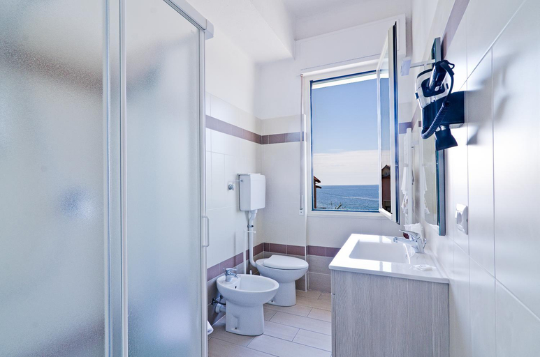 Bathroom 8