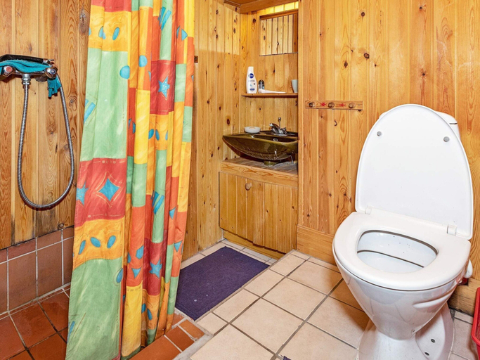 Bathroom, 4 Person Holiday Home in Blokhus, Jammerbugt